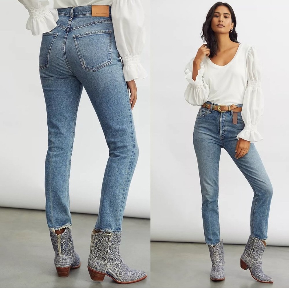Citizens Of Humanity Straight Leg Jeans in Light Blue Denim